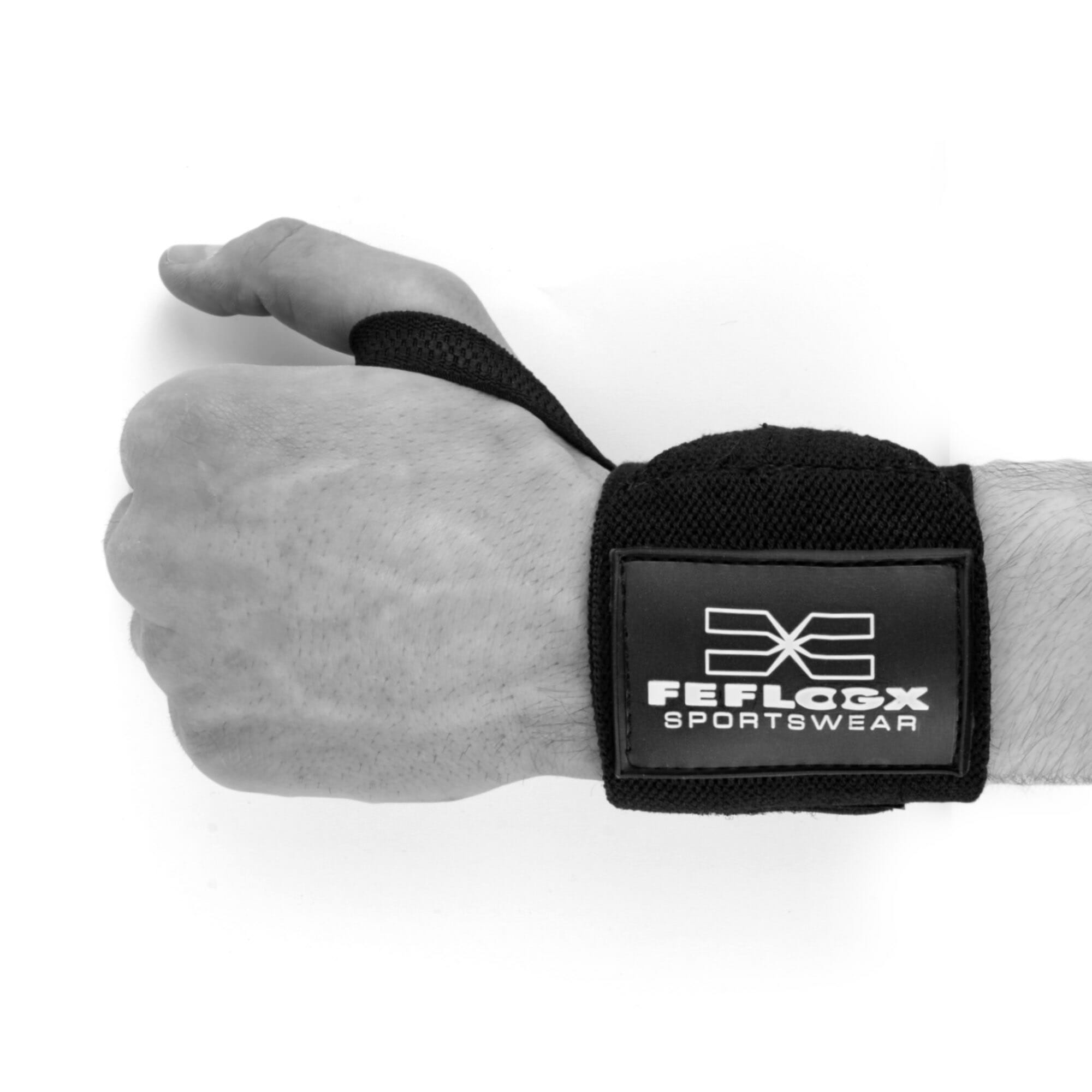 Gewichtheber Bandagen Zughilfen Fitness Performance von FEFLOGX Sportswear, Handgelenkstützen, Handgelenkbandagen, Lifting Straps, mit Daumenschlaufe angezogen an Hand, Logo-Patch der Wrist Wraps. FFX Fitness Handgelenk Bandagen Elite Strength