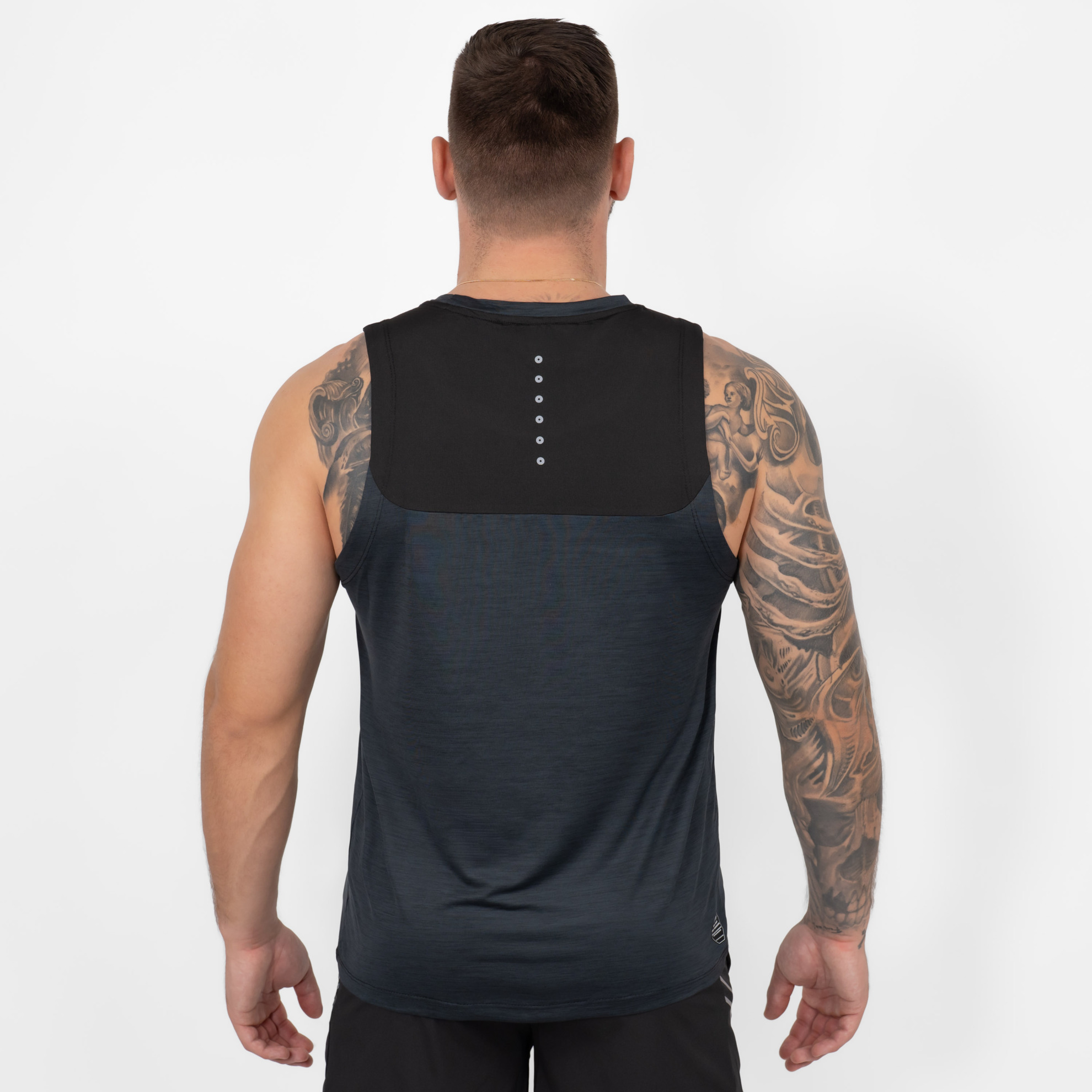 FFX Sport Tank Top Full Body Force by FEFLOGX Sportswear, super komfortabel & mega Top stylisches Design, Tank Top Herren, Herren Tanktop, Tanktop, ärmelloses Shirt, Tank Top Herren Sport, Gym Tank Top, Farben: schwarz, blau, hintere Ansicht des schwarzen ärmellosen Sportshirts. FFX Sport Tank Top Full Body Force
