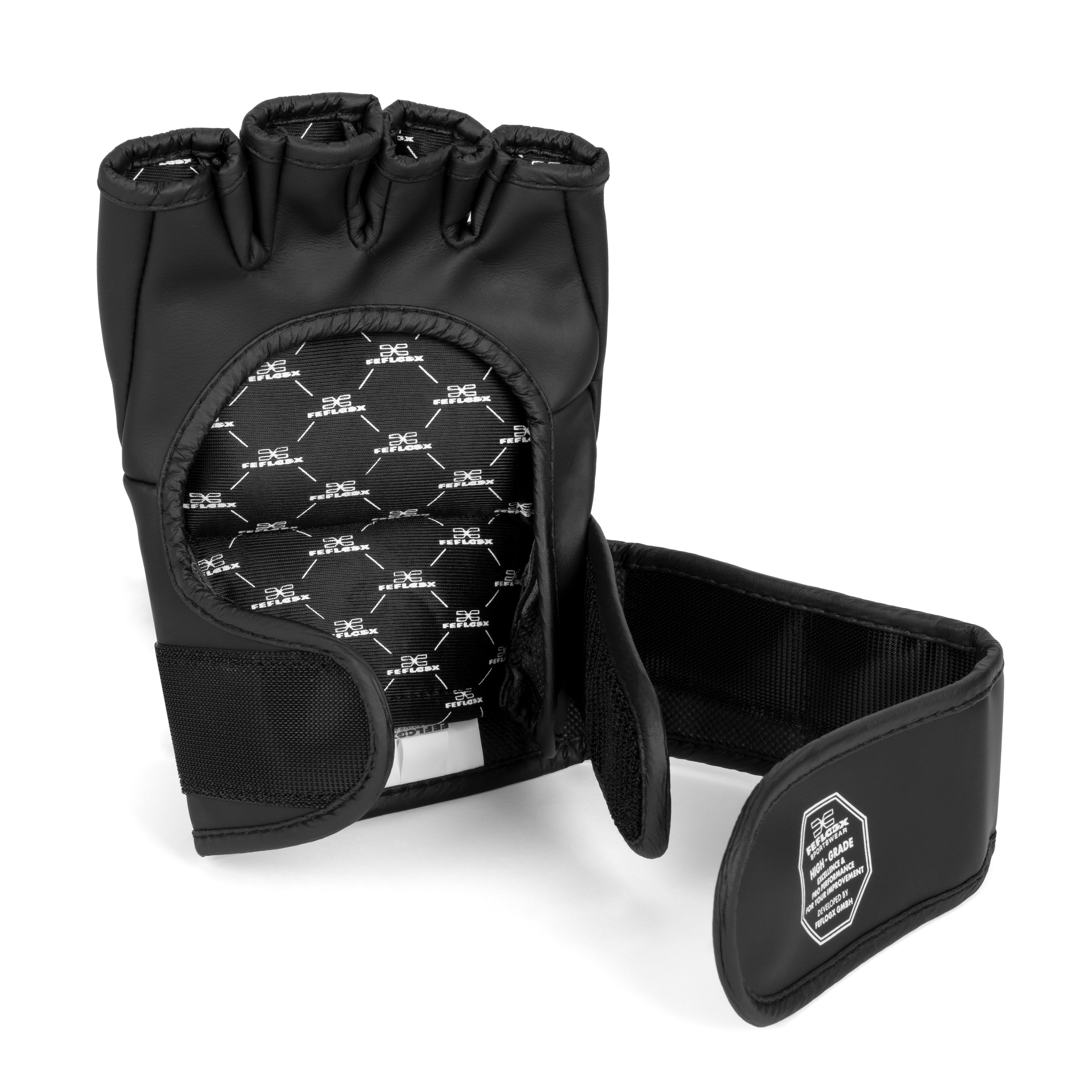 FFX Professional MMA Fight Handschuhe Superior Competitor by FEFLOGX, UFC MMA Handschuhe, MMA Gloves, UFC MMA Gloves, UFC MMA Fightgloves, UFC MMA Fight Gloves, UFC Kampf Handschuhe, UFC MMA Boxhandschuhe, Mixed Martial Arts Handschuhe, MMA Grappling Handschuhe. Ansicht der Handfläche des MMA Kampfhandschuhes mit Qualitätssiegel. FFX Professional MMA Fight Handschuhe Superior Competitor